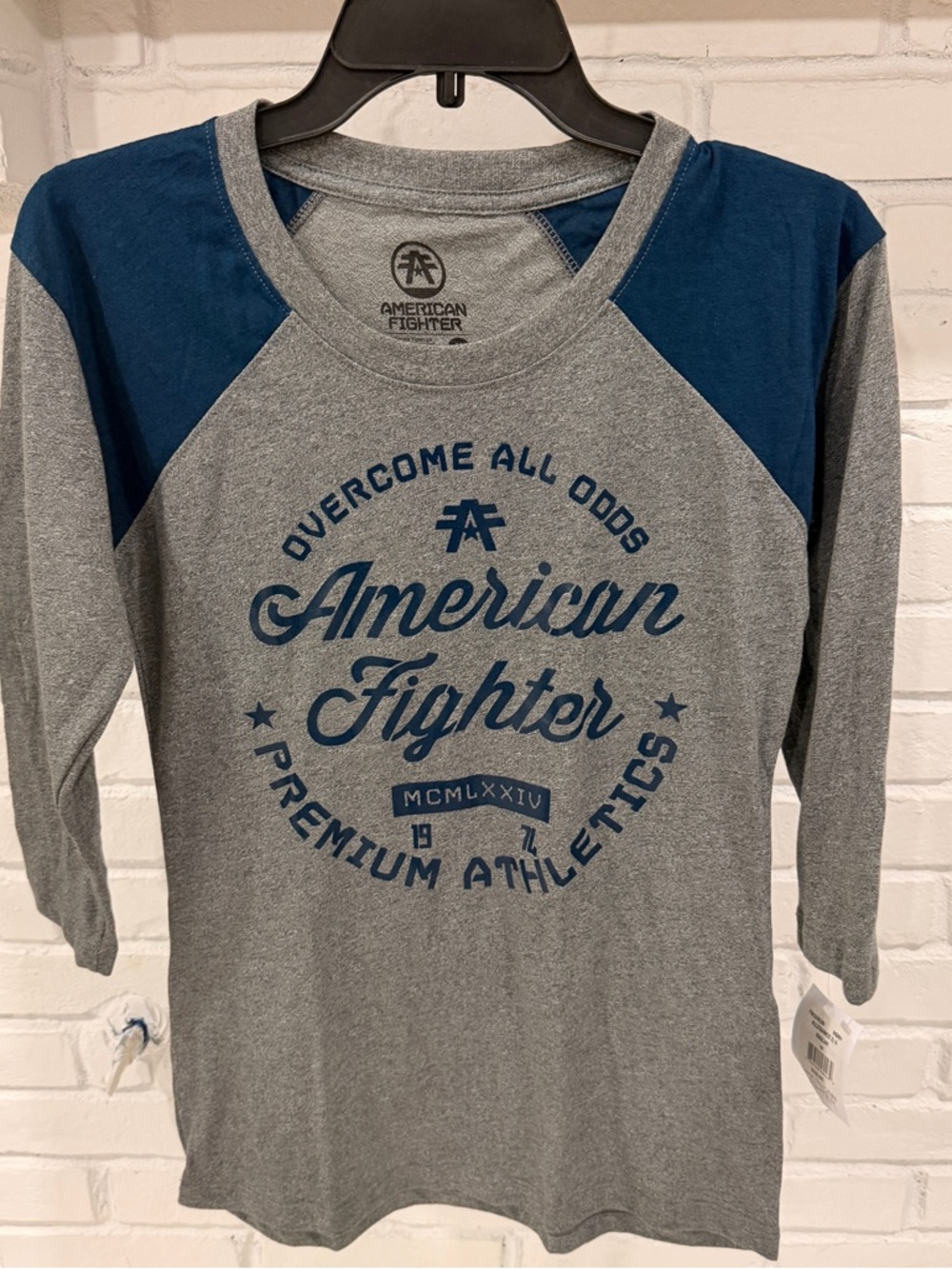 American Fighter Allegiance Raglan 3/4 Sleeve Graphic Tee Gray Blue Men’s Medium